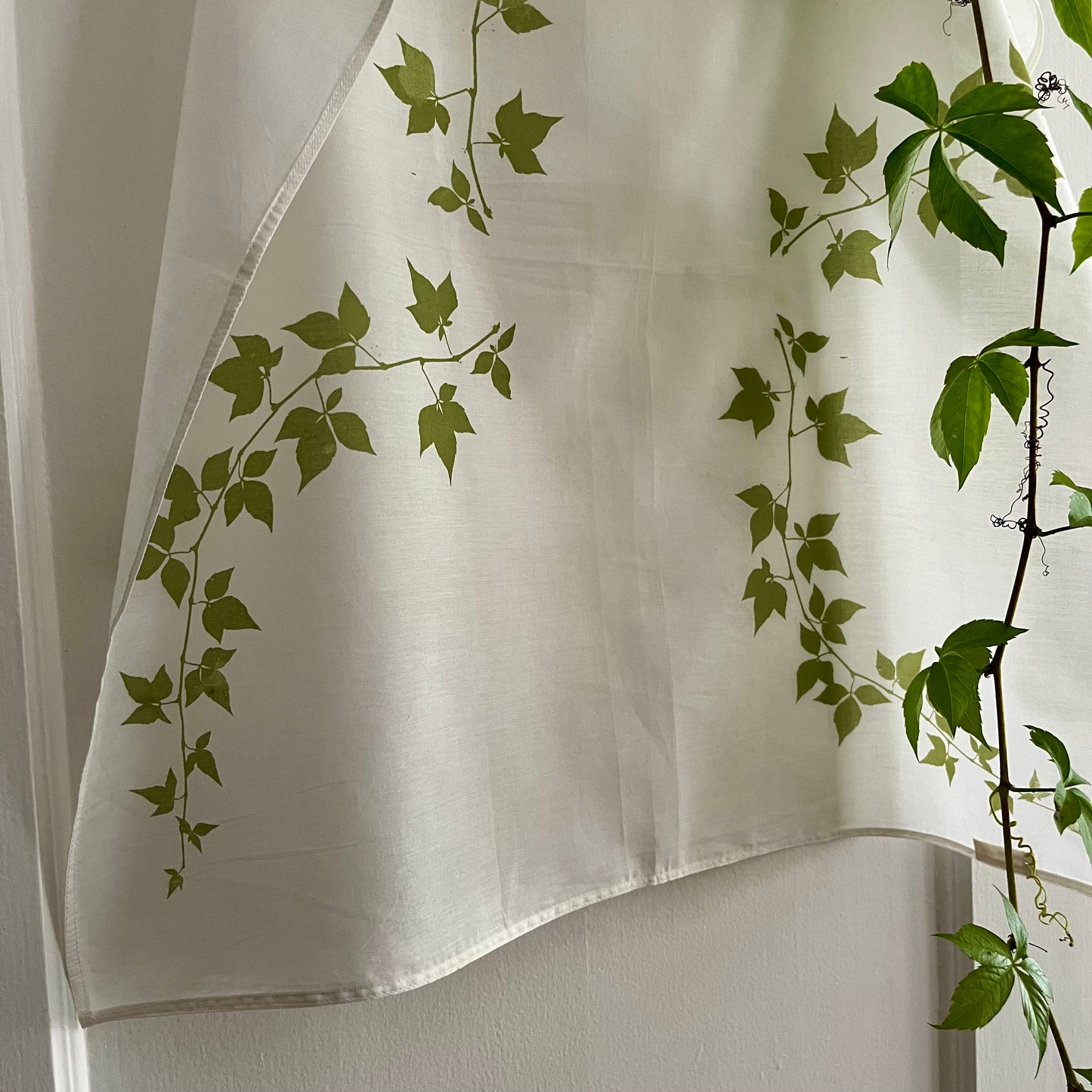 Wearable Garden: Screenprinting With Plants